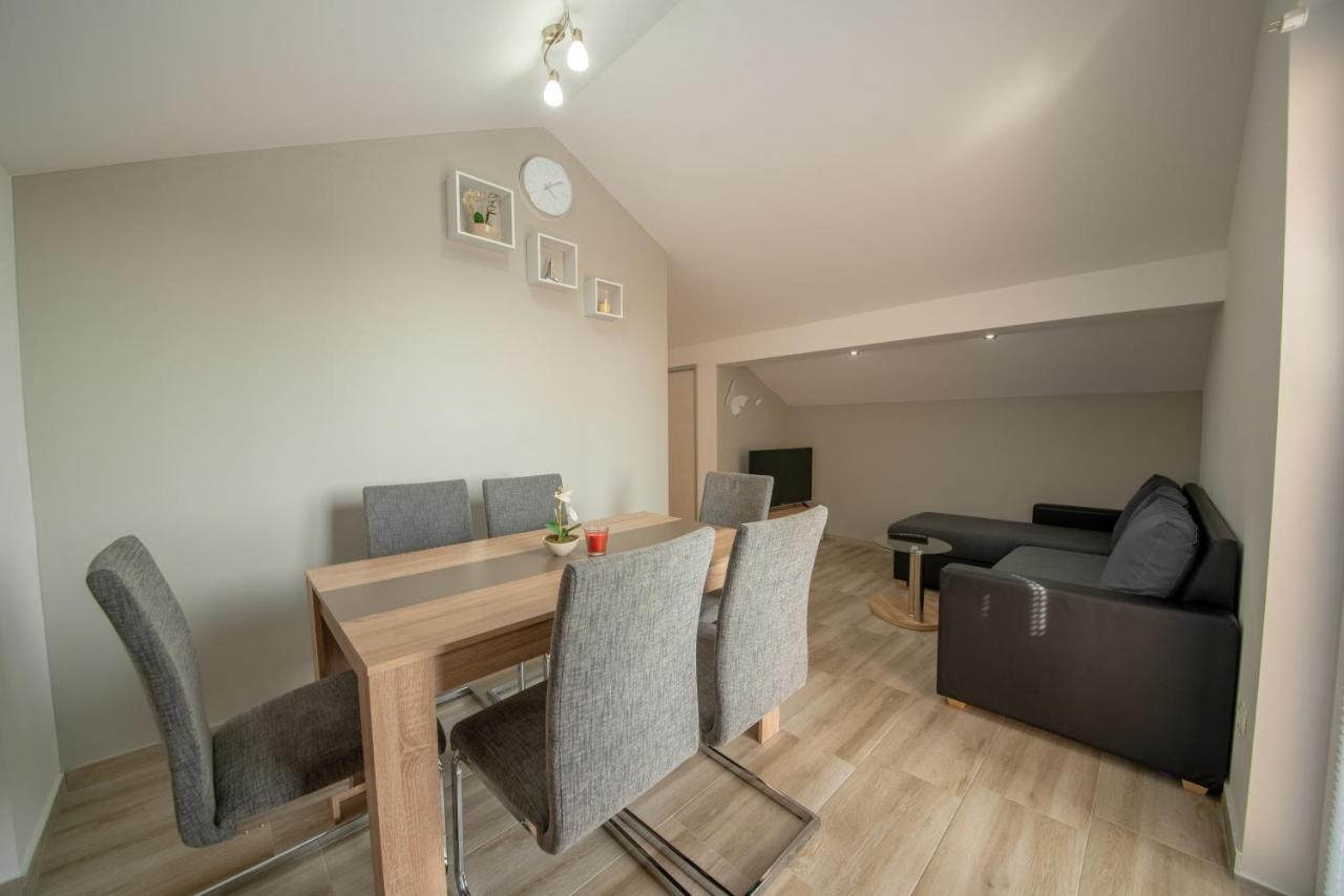 Apartman Eva 브르시 외부 사진